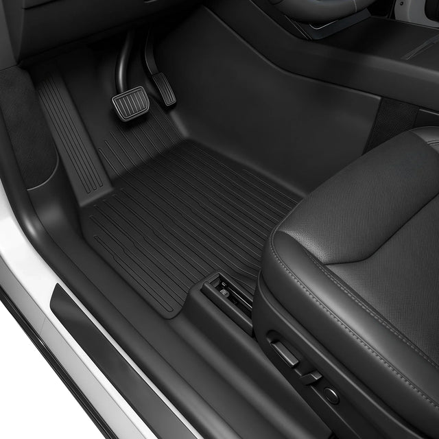 How SUPER LINER Protects High-Wear Interior Zones in the Tesla Model Y