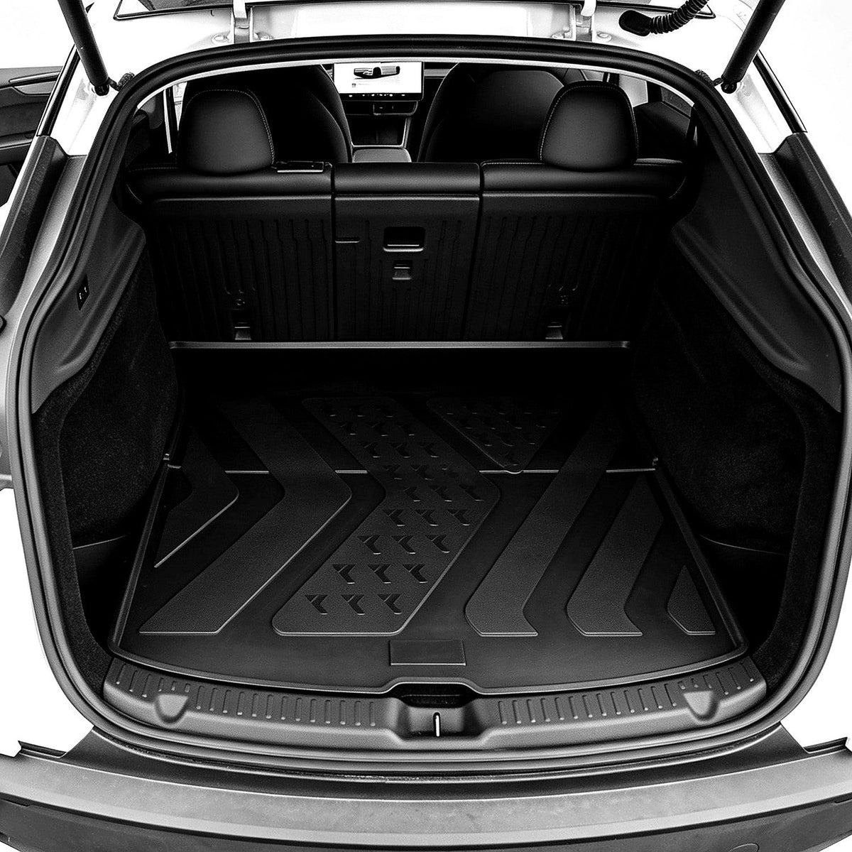Rear trunk liner installed
